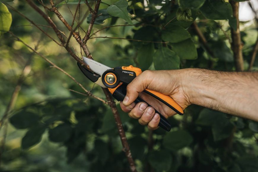 Контактный секатор Fiskars X-series&trade; P941 L (1057174) 1057174 фото