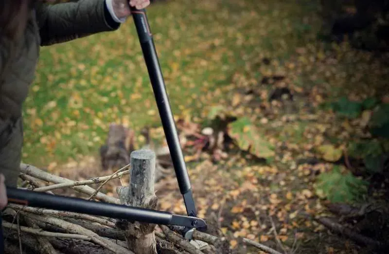 Великий контактний сучкоріз Fiskars з загнутими лезами SingleStep&trade; 1001430 1001430 фото